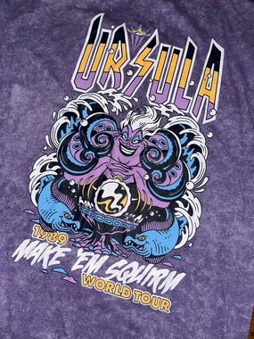 Oversized Ursula tshirt